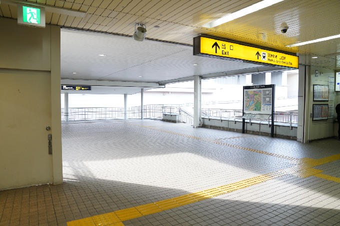 4山田駅改札前（阪大病院前ルート）