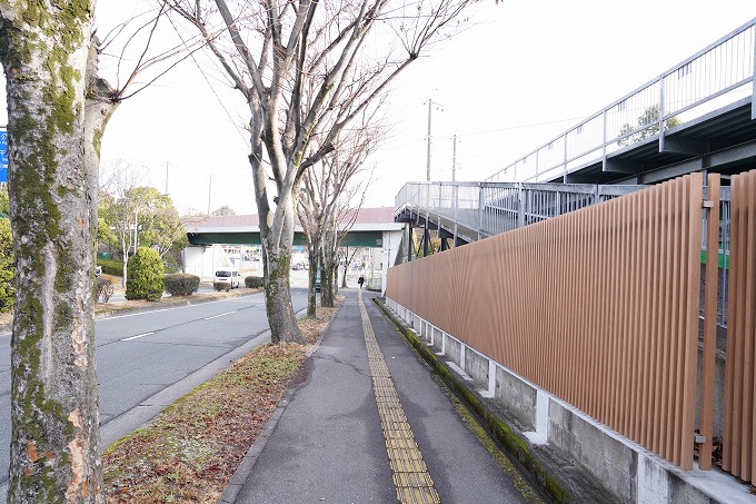 大阪モノレール山田駅からのアクセス07