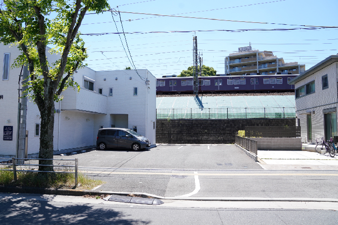 12山田駅からこうつ歯科・矯正歯科へ途中トマト＆オニオン（阪大病院前ルート）