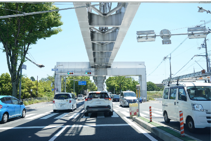 ２豊川五丁目の交差点を右折3（豊川駅方面から）