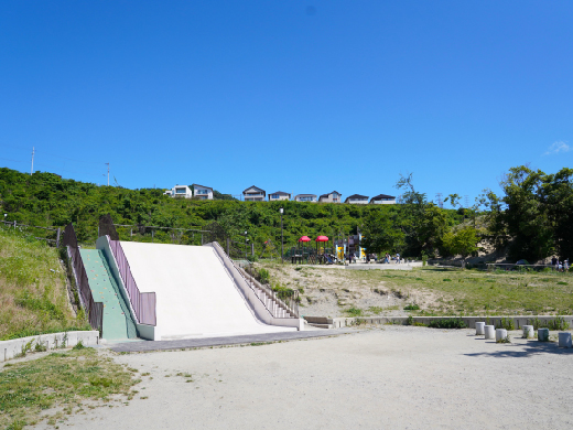 彩都なないろ公園