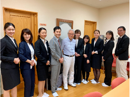予防歯科医療を学ぶため山形県酒田市へ。熊谷崇先生と。