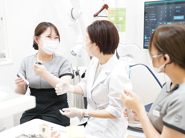 勤務時間内にフリーランス講師の指導が受けれます!